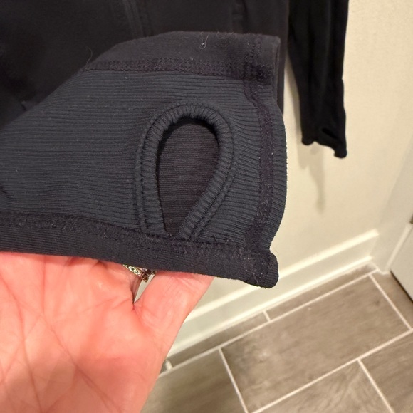 lululemon zip up jacket - Picture 3 of 6